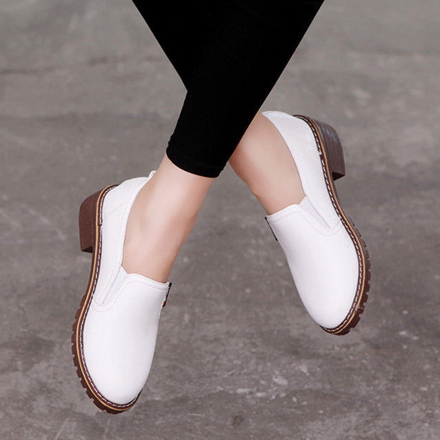 Round Toe Lace-Up Oxford Flats