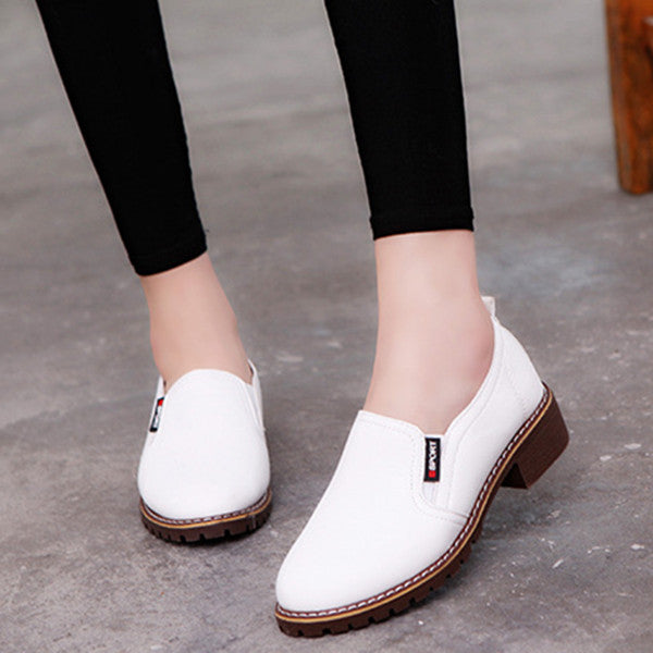 Round Toe Lace-Up Oxford Flats