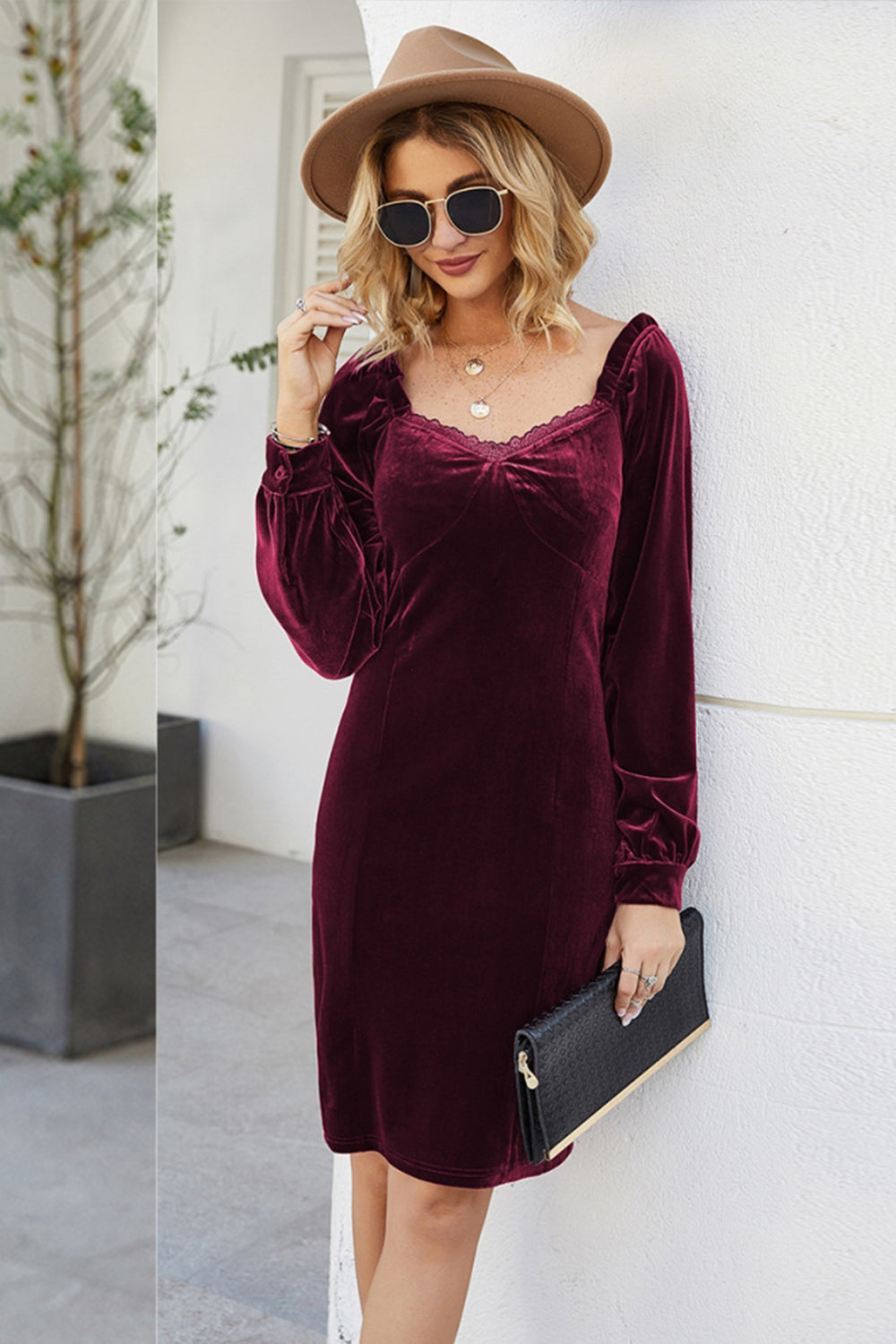 Slim Long-Sleeved Velour Sheath Dress