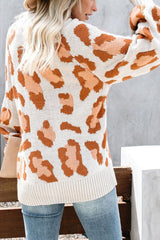 Medium Collar Leopard Sweater