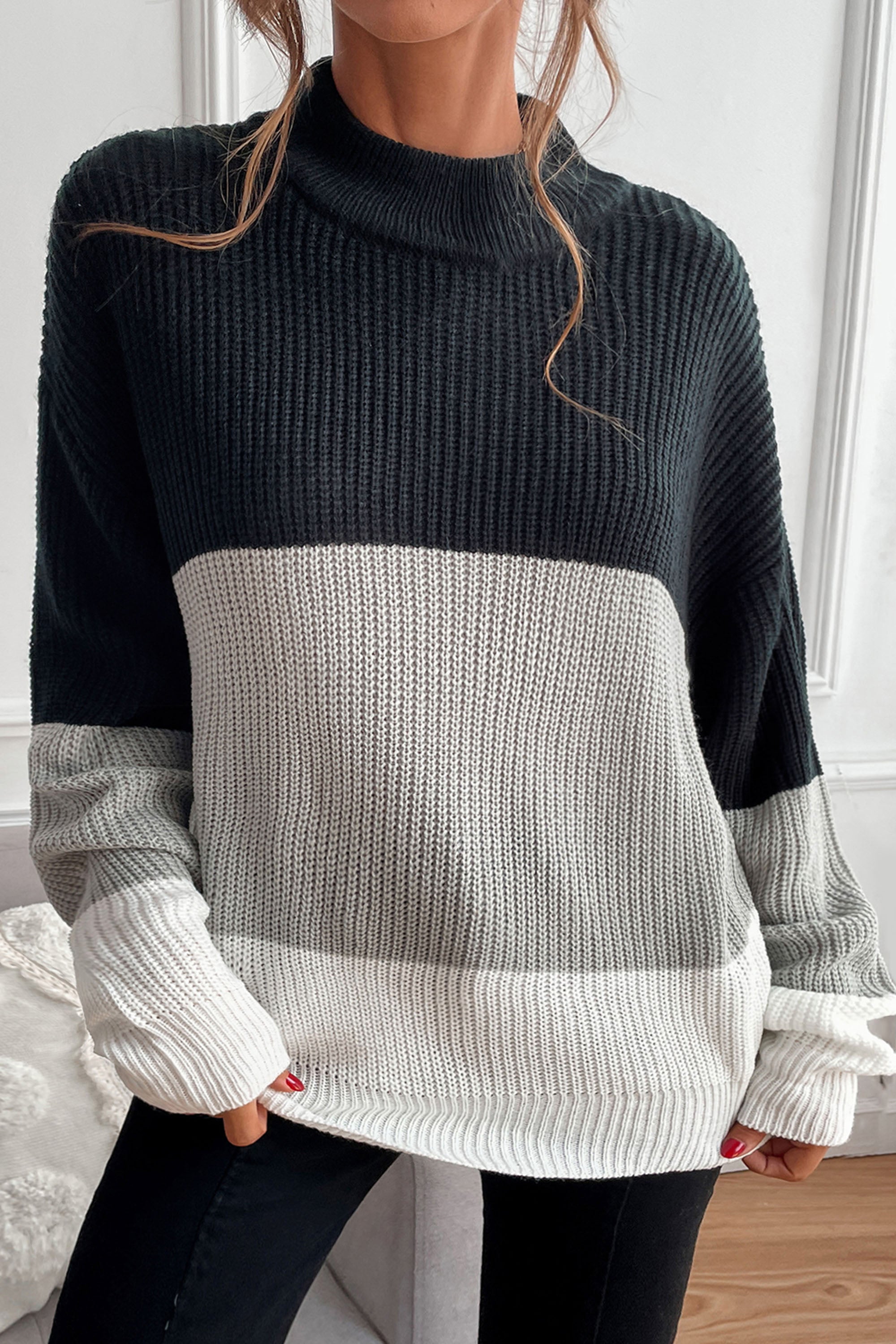 Half Turtleneck black gray Transition Stitching Sweater
