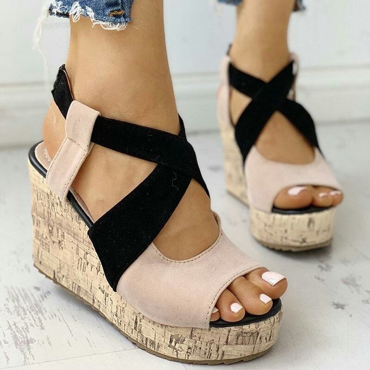 Sandalias de cuña trenzadas elásticas de colores