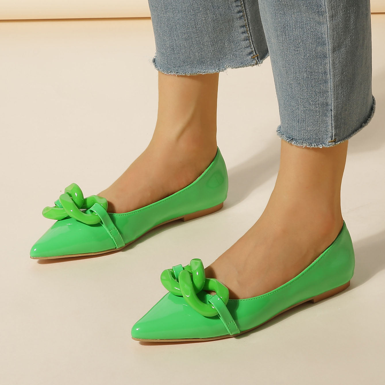 Patent Leather Chain flat Shoes