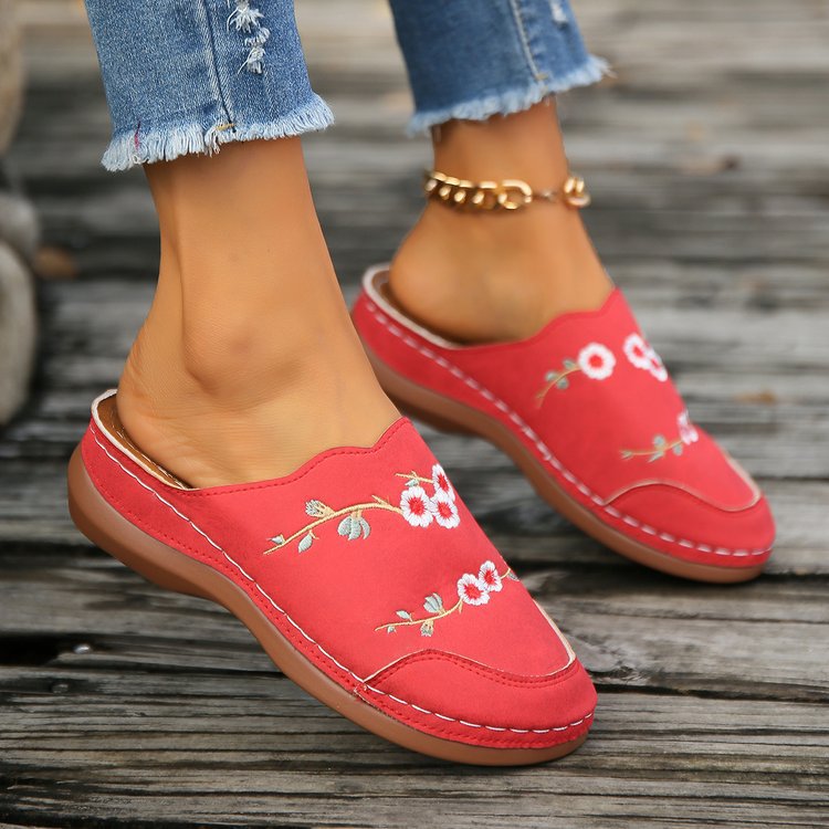 Flower embroidered thick-soled toe-cap slippers