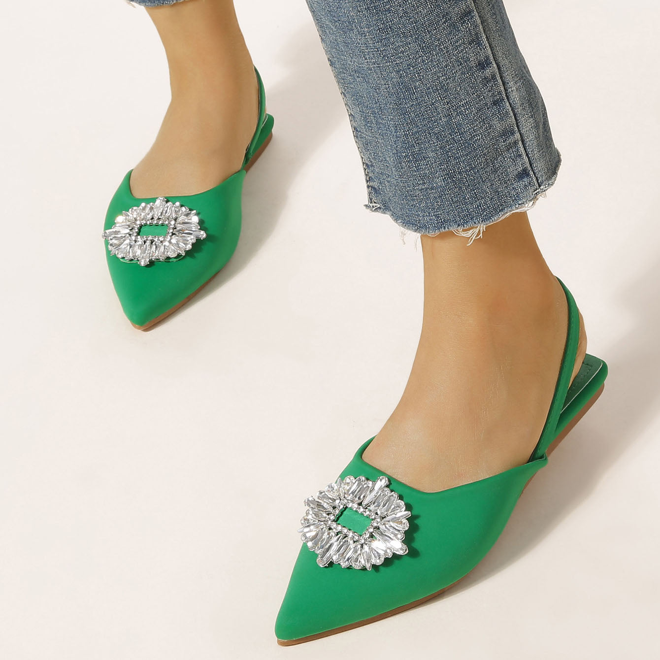 Pointed Toe Rhinestones Flat Sandals