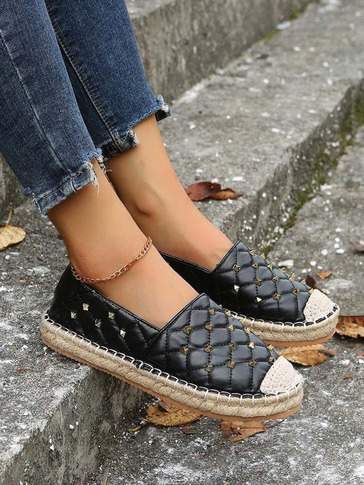 Diamond-stitched Stud Flats