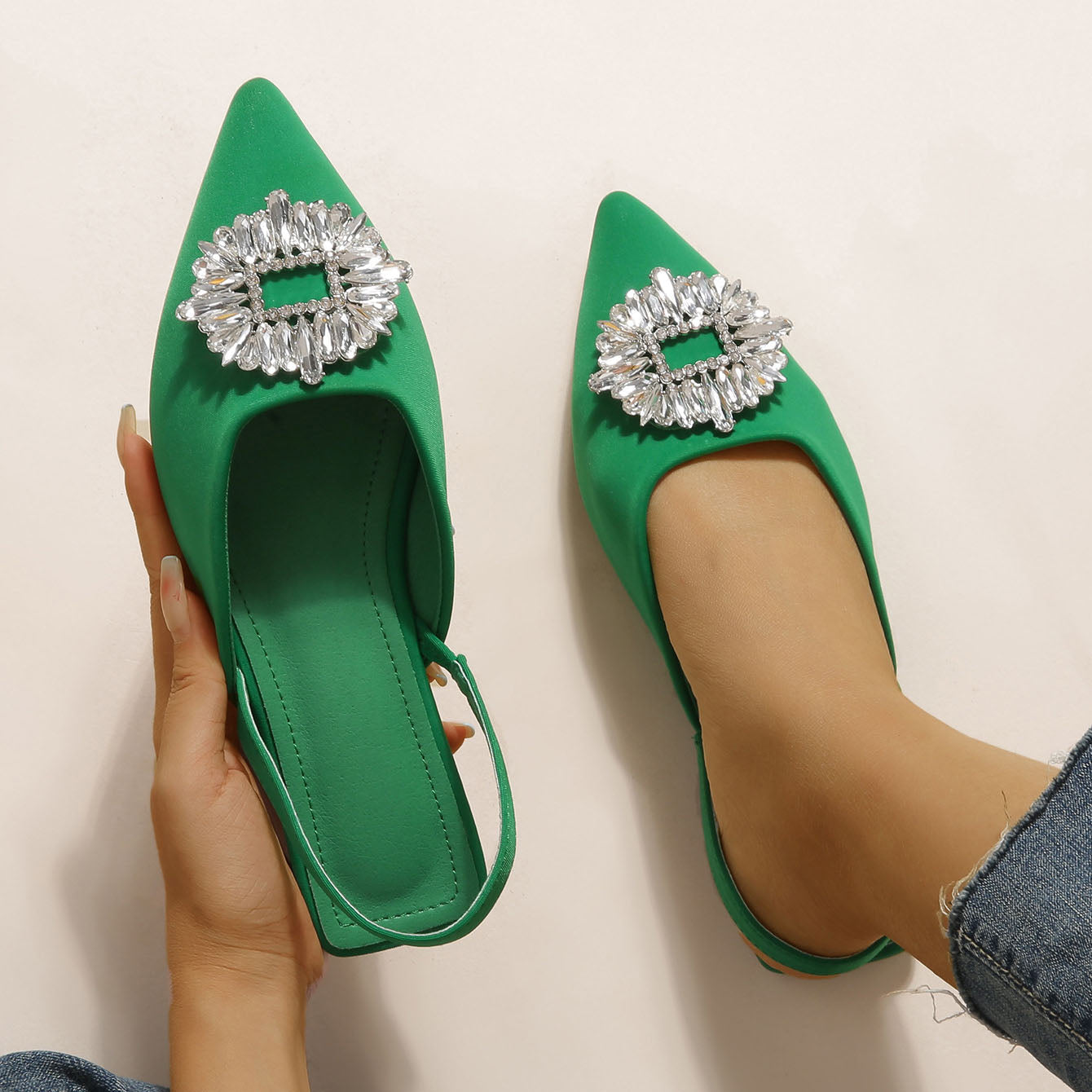 Pointed Toe Rhinestones Flat Sandals