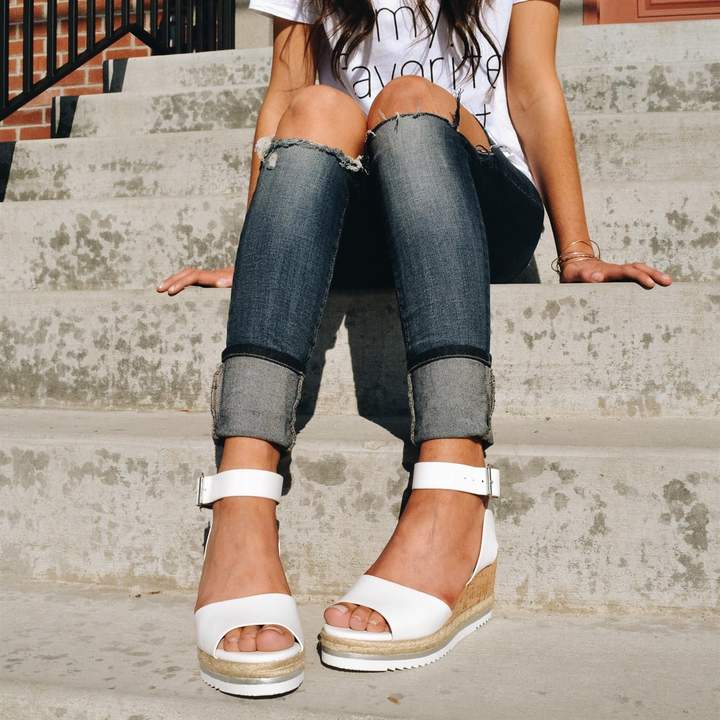 Open Toe Low Heel Holiday Sandals