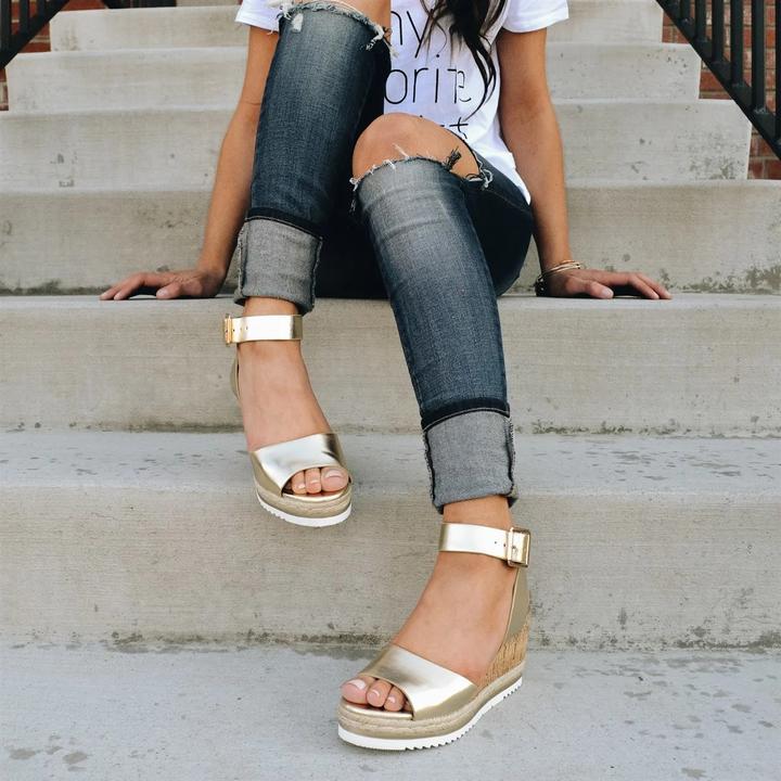 Open Toe Low Heel Holiday Sandals