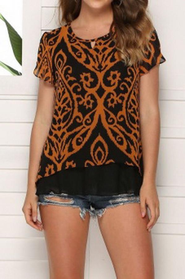 Short-sleeved Lace Top With Flounces